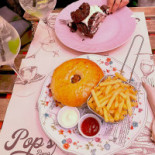 Pop's Roma Nourriture