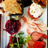 Malgra' Vinosteria In Rivarolo food