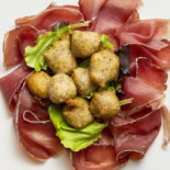 Villa Giade Comida