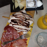 Parco Laghi Dei Reali food