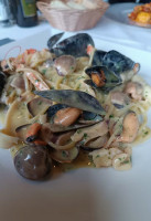 Il Gambero Pazzo food