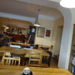 Hostinec U Tří Pírek Dentro