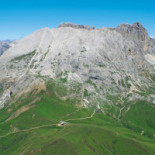 Rifugio Sasso Piatto outside