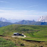 Rifugio Sasso Piatto outside