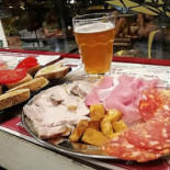 Dar Ciriola Food