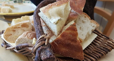 Agriturismo La Monaldesca food