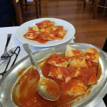 Dal Gattone Nourriture