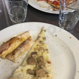Mesdi E Poi Nourriture