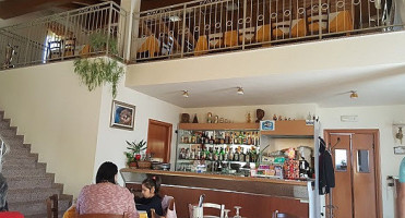 Pizzeria Da Gino inside