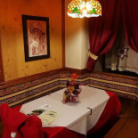 Pizzeria Jolly inside