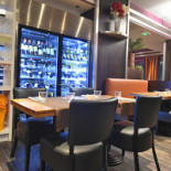 Joy's Cafe À l'intérieur