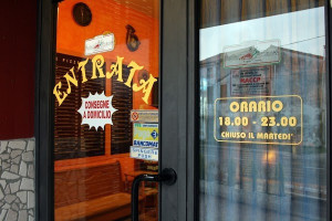 Paesani Pizzeria menu