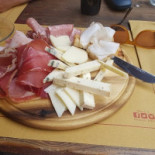 Passaguai Cibo E Vino food