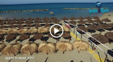 Gente Di Mare outside