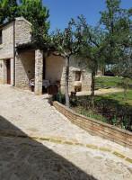 La Massaria Di Sarchiappone outside