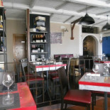 Enoteca Il Molo inside