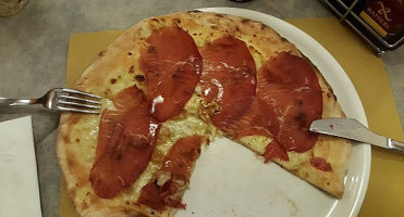 Pizzeria Dossi food