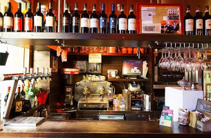 Gigi Trattoria inside