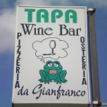 Tapa Wine Logo