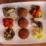 U Catoju food