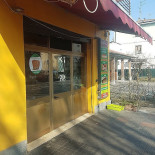 Pizzeria Tomato Di Farhat Salah Extérieur