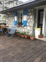 Rifugio Celso Gilberti outside