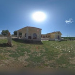 Romanè Exterior