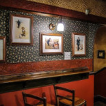Mariello's Pub Dentro