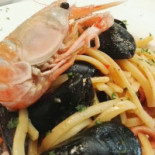 Ai Due Delfini Nourriture