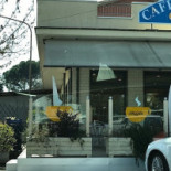 Caffe Mercato Exterior
