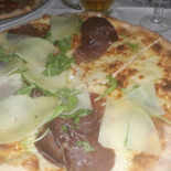 Nomentum Pizzeria Gelateria food