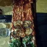 Pizzeria Red Carpet Comida