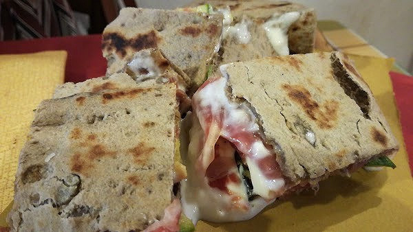 'E Croin Comida