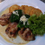 Leo Food food