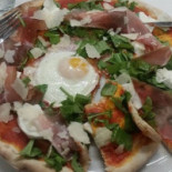 Mangiuma Nourriture