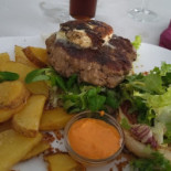 Luna Rossa food