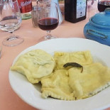 Macchiascandona Nourriture
