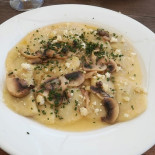 Pizzeria Willi food