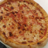 Mister Pizza food