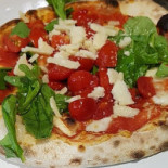 Gusta Pizza Nourriture