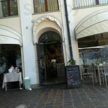 La Stella outside