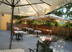 La Strapizza outside