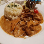 Goldener Loewe Comida