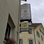 Goldener Loewe Exterior