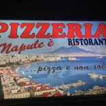 Pizzeria Napule E Extérieur