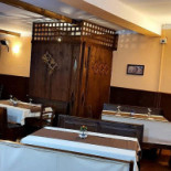 Ghiros À l'intérieur