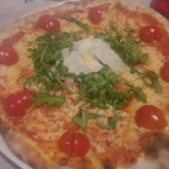 Lo Scoglio food