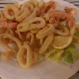 Lo Scoglio food