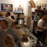 Cattivi Frati Cafè Dentro