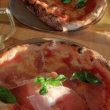 Radici Napoli In Tavola food